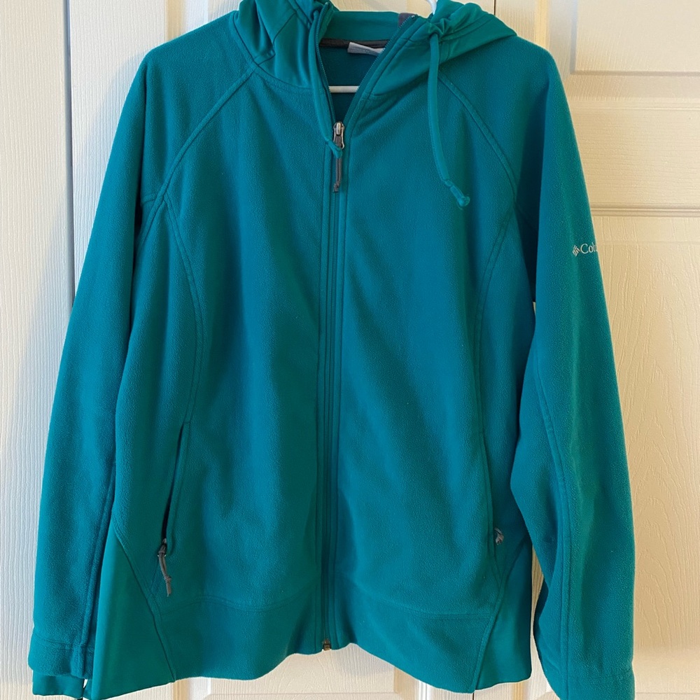 Teal Columbia brand Fleece jacket, Size XL, Good Condition, Smoke Free Home